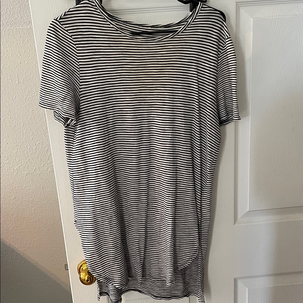 Old Navy Black and White Striped Tunic Top